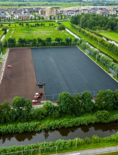 Kunstgrasveld SV Donk luchtfoto